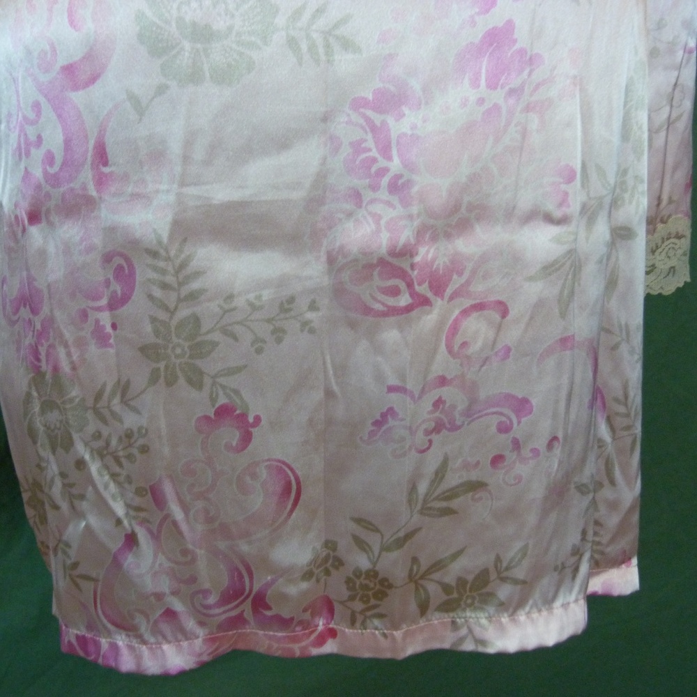 Apt 9 Medium Satin Pink Floral Robe Kimono Spa Wra - Picture 8 of 8